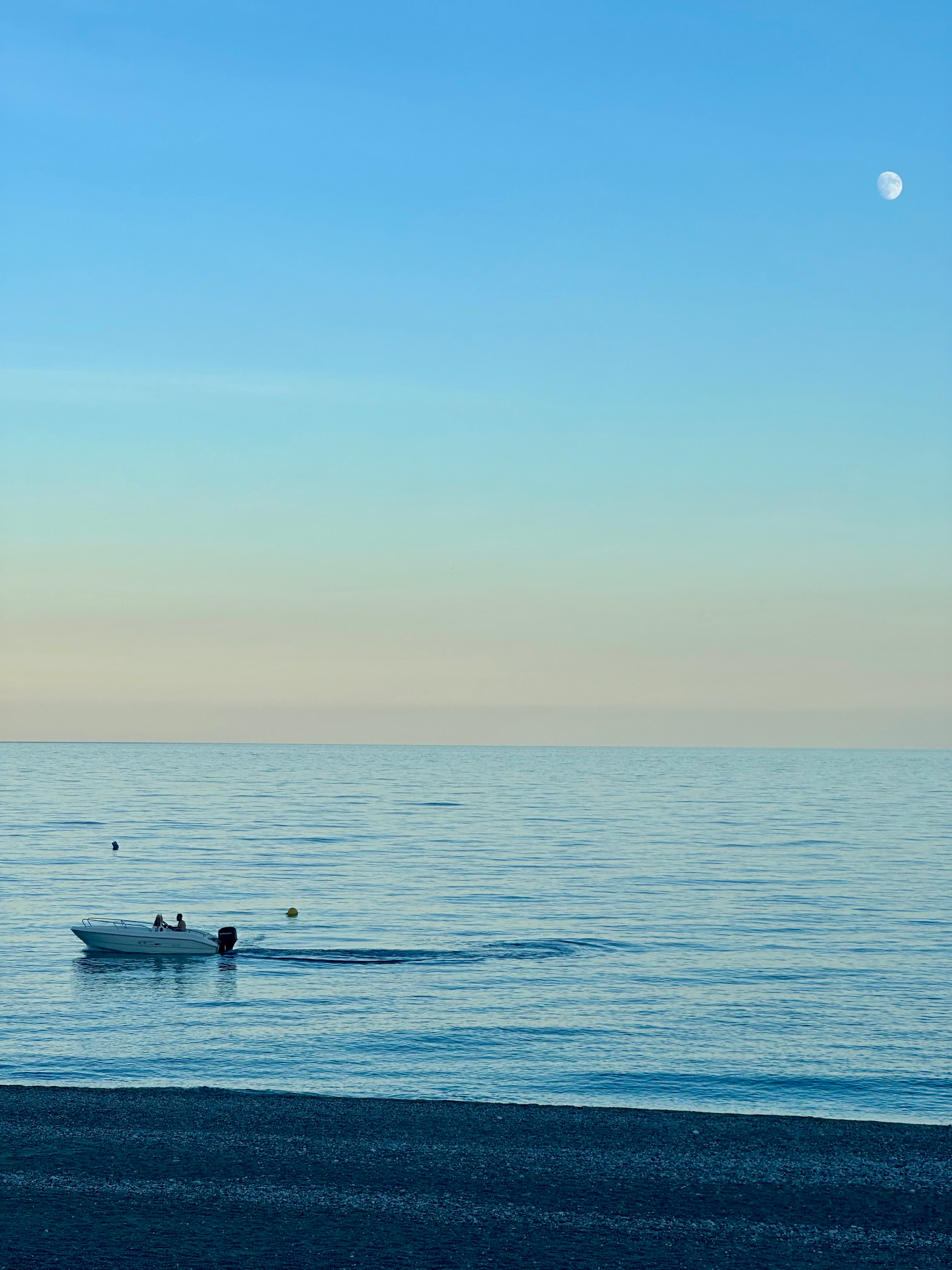 Foto Digital Praia de Letojanni, Itália - Paisagem marítima 300dpi